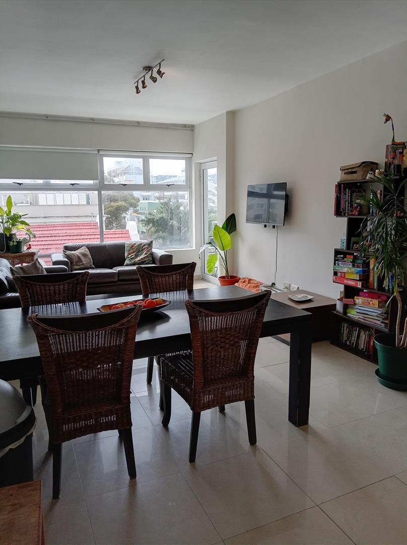 To Let 2 Bedroom Property for Rent in Sea Point Western Cape